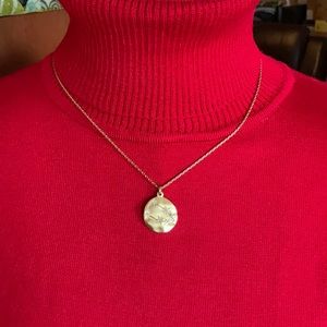 NWOT Gold Tone Zodiac Necklace (Taurus)